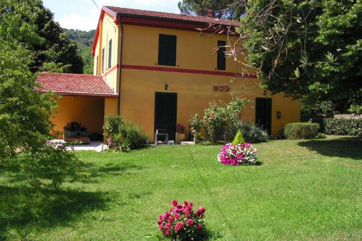 A Casa Di Antonio Otel Lucca Dış mekan fotoğraf